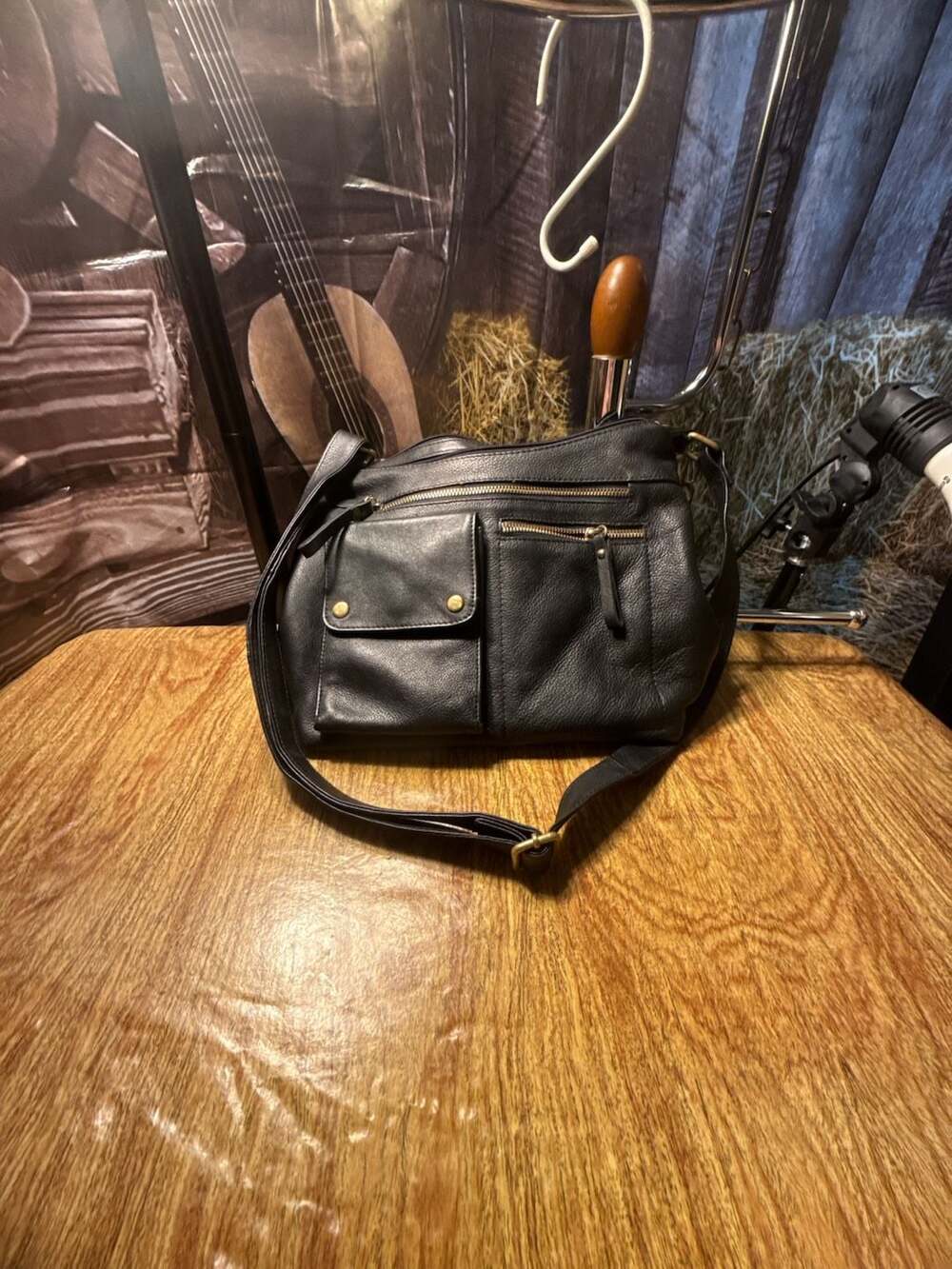 Vtg Liz Claiborne Thick Pebbled Leather Black Crossbody Bag Gold Hw 12x9 Purse